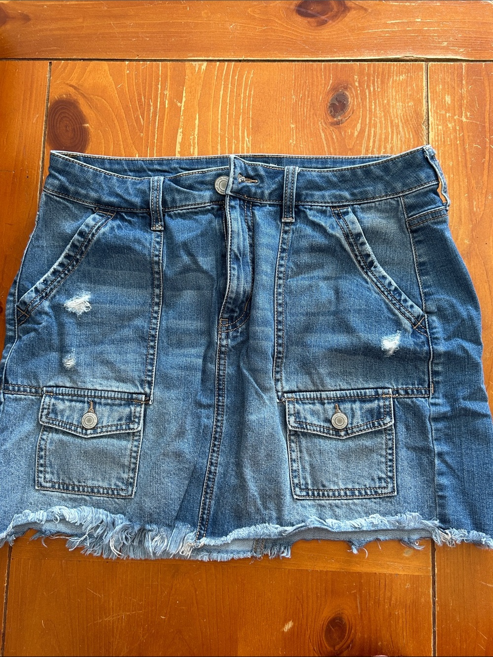 SO Distressed Denim Cargo Mini Skirt in Blue Wash